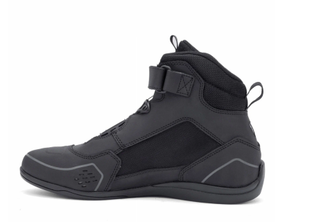 Spark II black 3